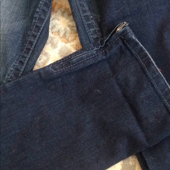 Dark jeans - Picture 2 of 2